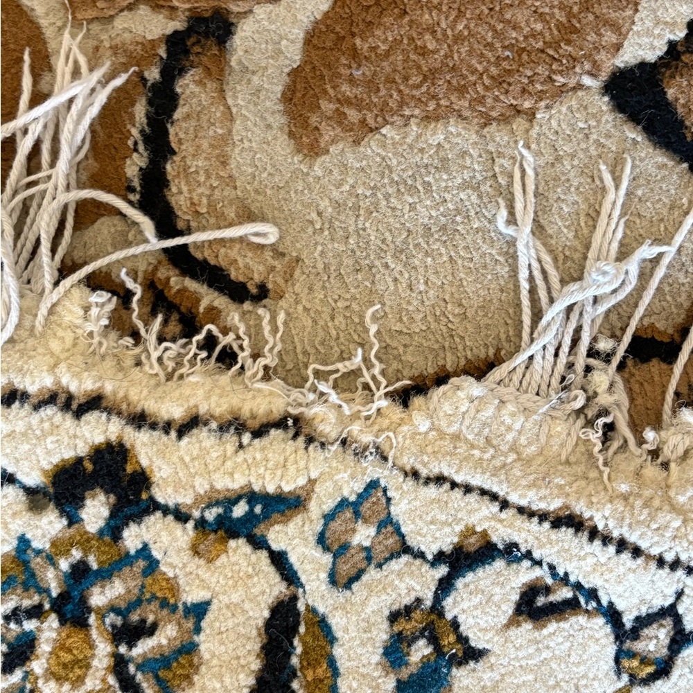 Authentic Persian Circular Rug (Handmade) - Picture 6 of 9